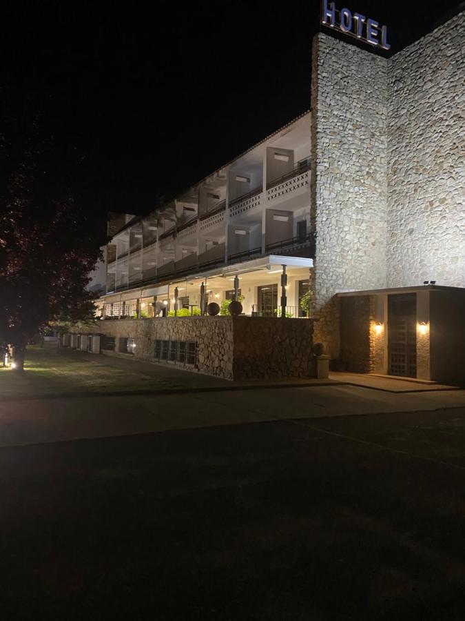 Hotel Las Cigueenas Trujillo Zewnętrze zdjęcie