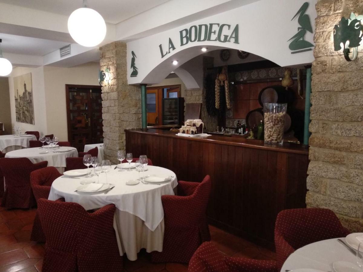 Hotel Las Cigueenas Trujillo Zewnętrze zdjęcie