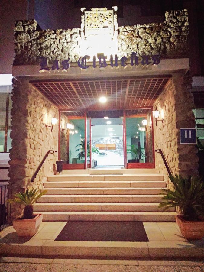 Hotel Las Cigueenas Trujillo Zewnętrze zdjęcie